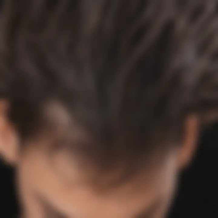 Illustration of hair strands showcasing breakage
