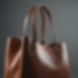 Elegant leather tote bag showcasing minimalist design